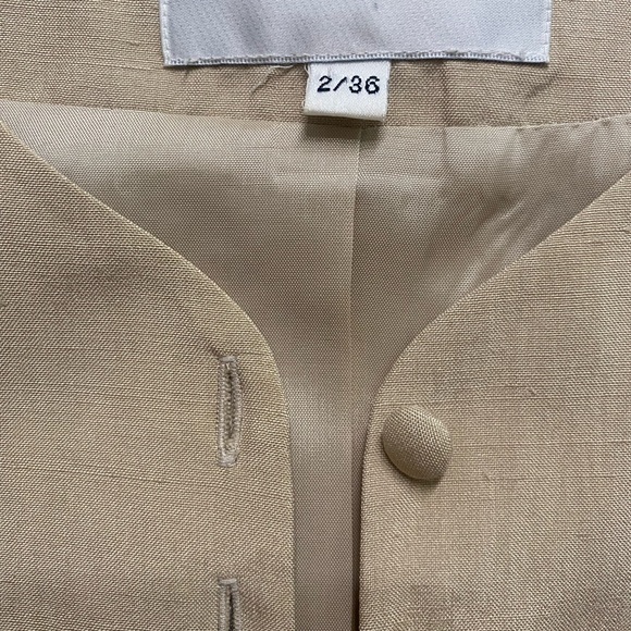 Butterfly Embroidered Beige Vest - Picture 5 of 7